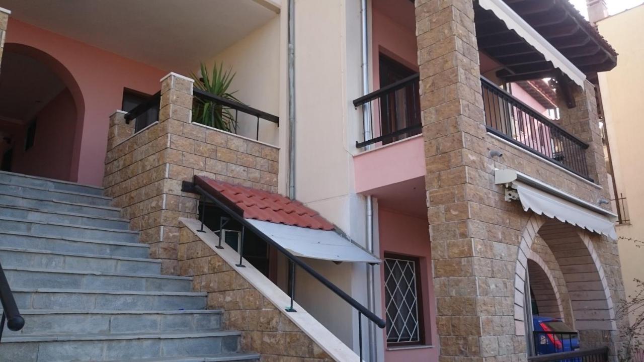 Ferienapartment At Home Ouranoupolis Bagian luar foto